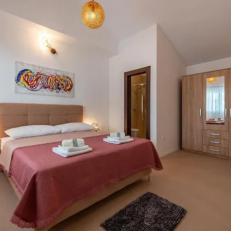 Stunning In Rastane Gornje Casa vacanze