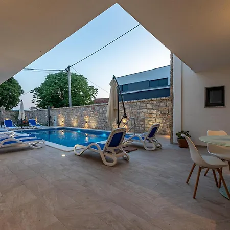 Awesome In Rastane Gornje With Wifi Gorica (Zadar)