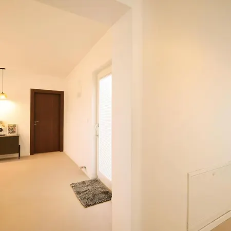 Casa vacanze Stunning In Rastane Gornje