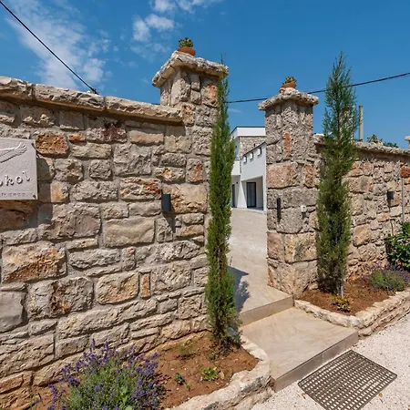 Awesome In Rastane Gornje With Wifi Gorica (Zadar)