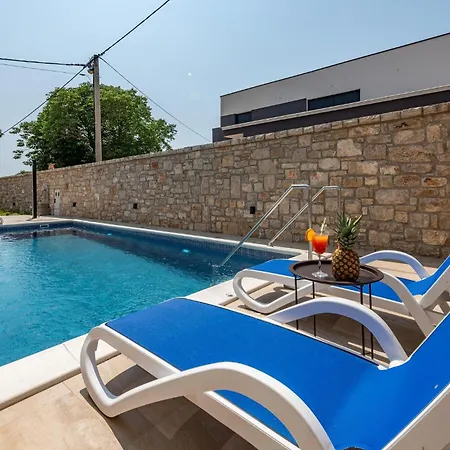Casa vacanze Stunning In Rastane Gornje *