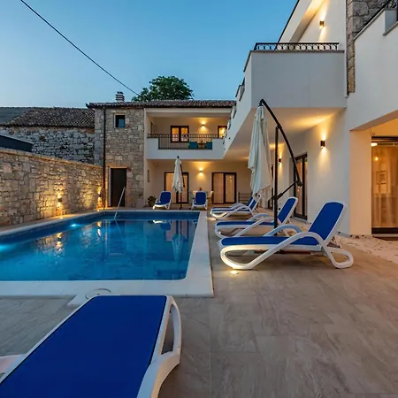Awesome In Rastane Gornje With Wifi Gorica (Zadar)